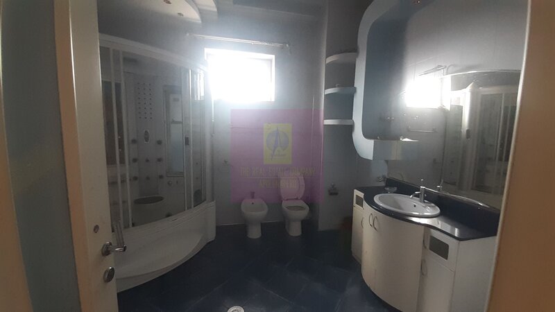 Doua Etaje in Vila in zona Voluntari de Inchiriat